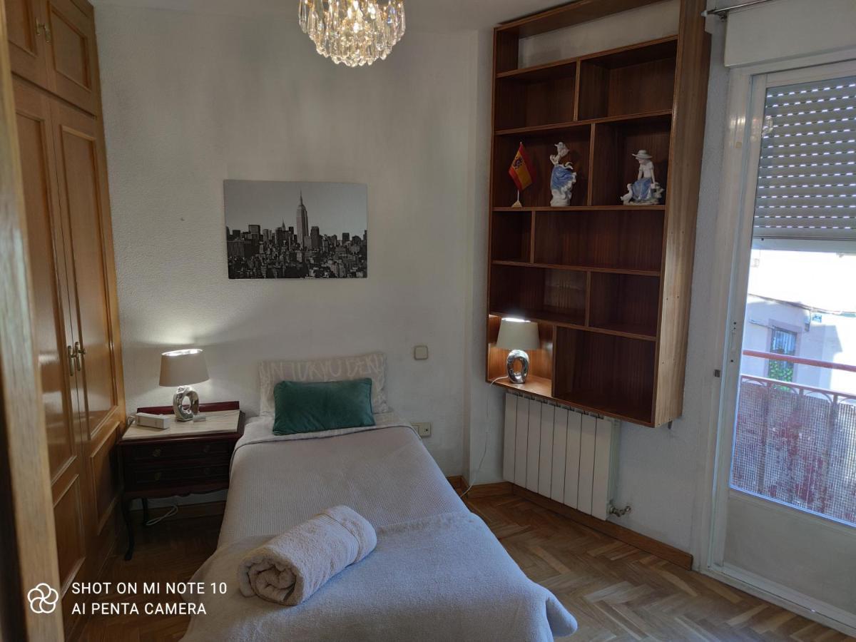 Habitacion Cdv Madrid Extérieur photo